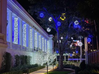 Christmas Light Installation - Hollywood 8